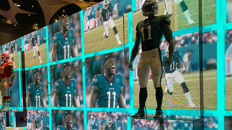 Qué no debes comprar en la tienda de la NFL del Super Bowl